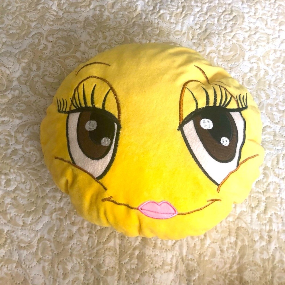 Plush pillow